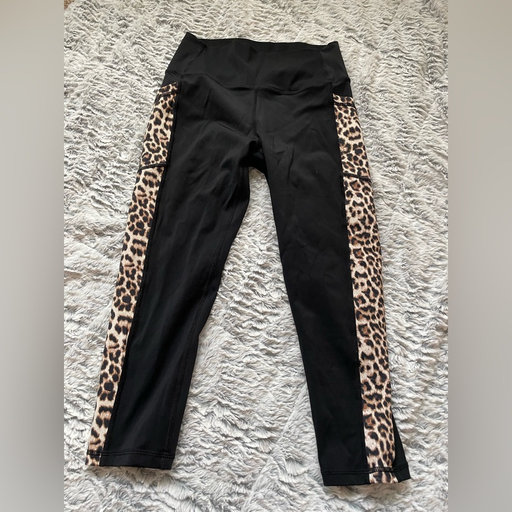 Zyia leopard pocket Capri legging